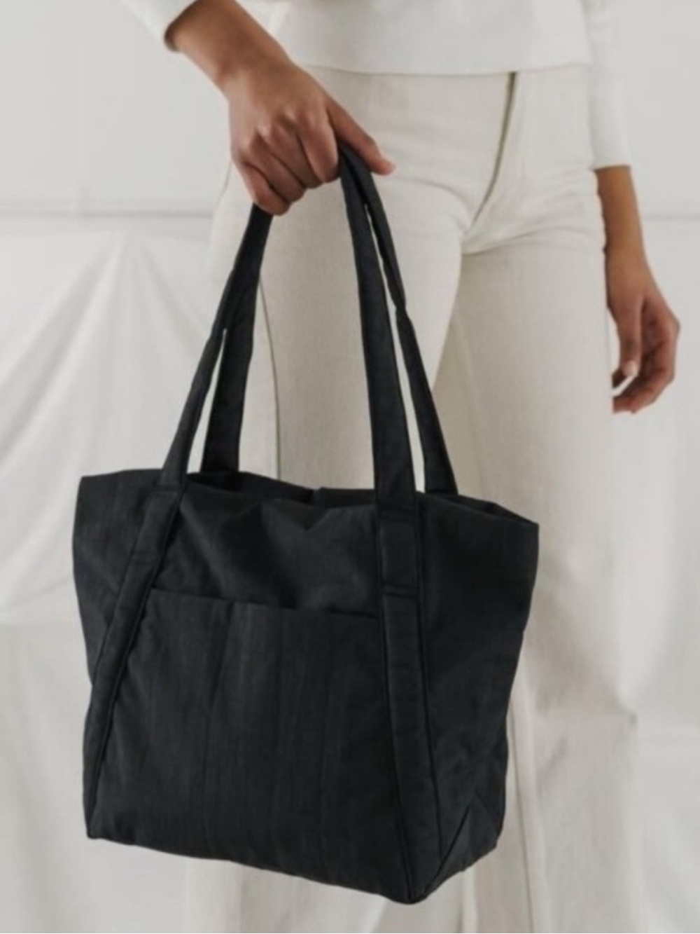 NWT BAGGU Black Small Cloud Carry-On with Detachable Interior Zip Pouch - Picture 2 of 15